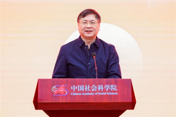 张伯江