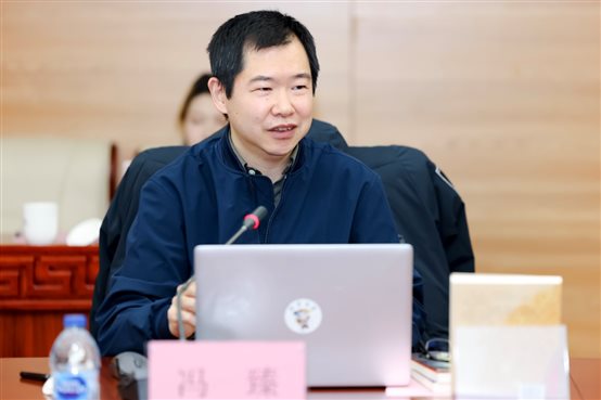 F:桌面王勇英作品研讨会新闻稿王勇英作品研讨会新闻稿照片冯臻.jpg